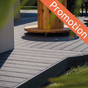 Terrasse en bois composite en promotion.