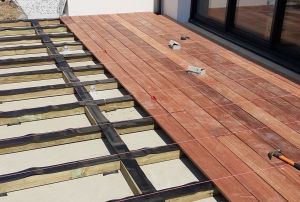 Comment Visser Une Lame De Terrasse En Bois Bois Expo